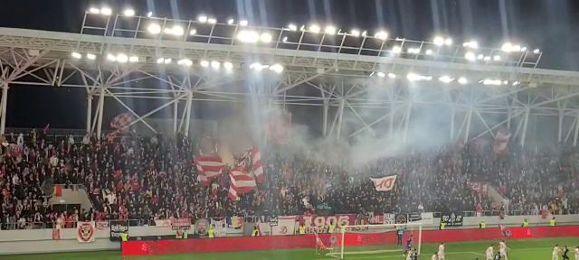Atmosferă „incendiară” la Dinamo - Oțelul Galați! Fanii fac spectacol în tribune_40