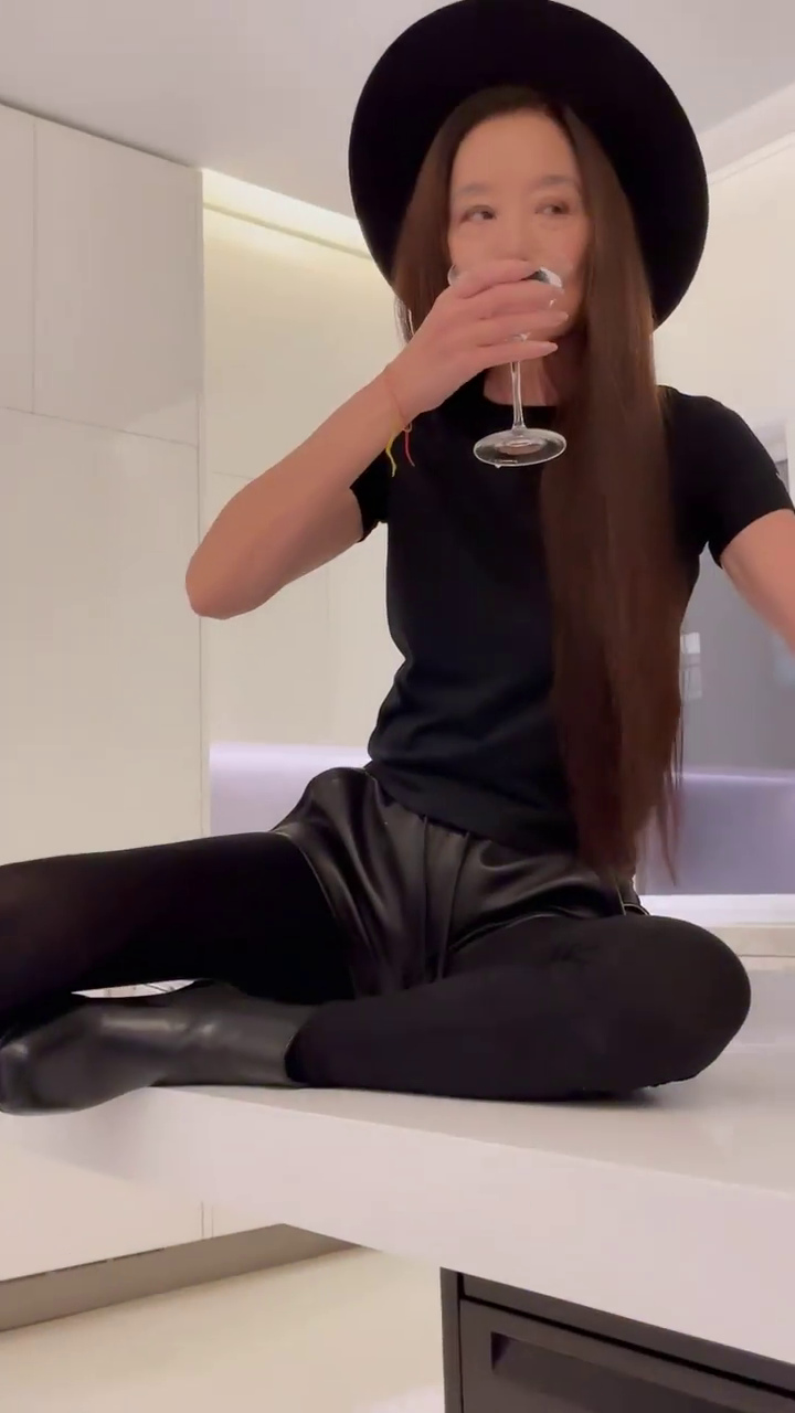 Nimeni nu o crede că are 73 de ani! Cum arată Vera Wang și ce avere impresionantă a strâns_57