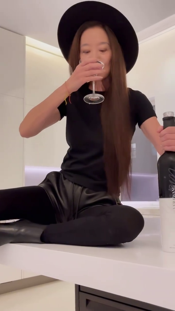 Nimeni nu o crede că are 73 de ani! Cum arată Vera Wang și ce avere impresionantă a strâns_60