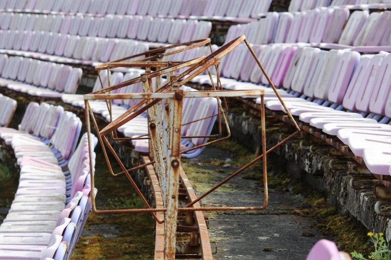Autoritățile își bat joc de un stadion legendar din România: 