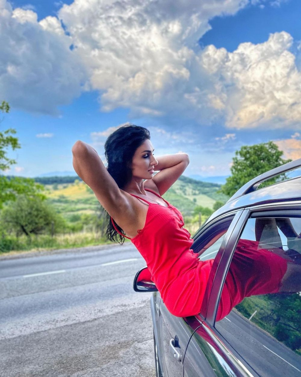 Mihaela Evi, sexy-antrenoarea, și cele două motive care au făcut-o să continue în handbal! _6