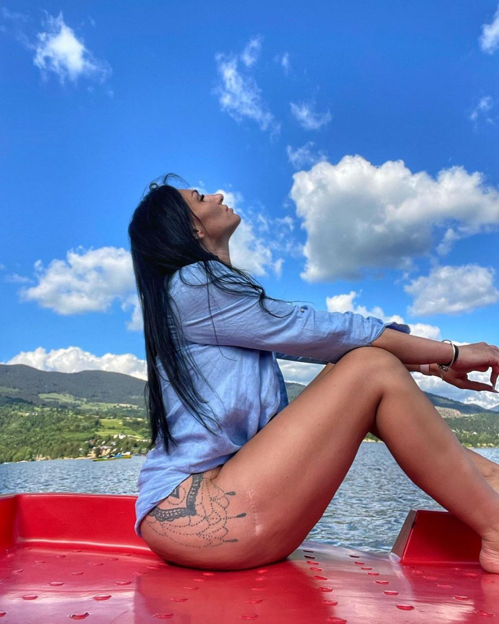 Mihaela Evi, sexy-antrenoarea, și cele două motive care au făcut-o să continue în handbal! _9