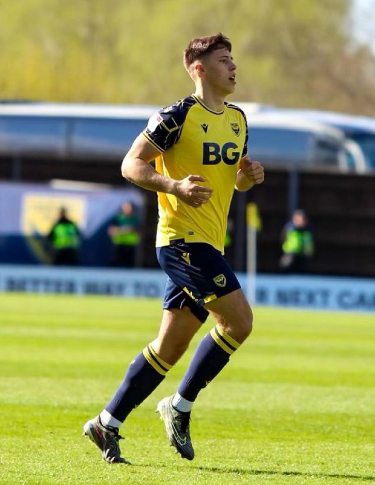 Stephan Negru a debutat la 20 de ani în fotbalul profesionist englez! A bifat primele minute într-un egal cu Sheffield Wednesday_1