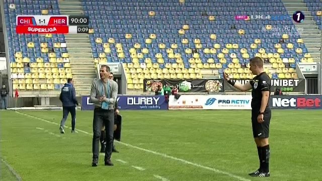 Conflict la Chindia - Hermannstadt: Gabi Iancu, eliminat după ce a ieșit de pe teren_2