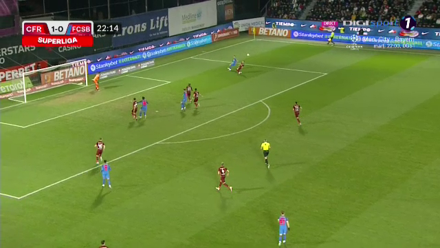 Faza care a inflamat spiritele la Cluj! FCSB a cerut lovitură de la 11 metri, însă arbitrul a lăsat jocul să continue_2