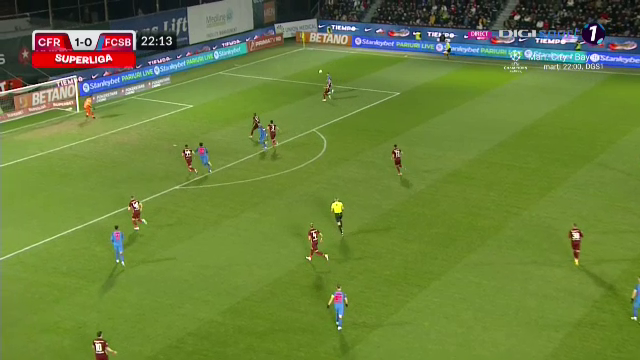 Faza care a inflamat spiritele la Cluj! FCSB a cerut lovitură de la 11 metri, însă arbitrul a lăsat jocul să continue_3