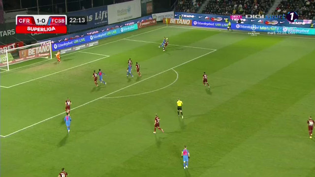 Faza care a inflamat spiritele la Cluj! FCSB a cerut lovitură de la 11 metri, însă arbitrul a lăsat jocul să continue_5