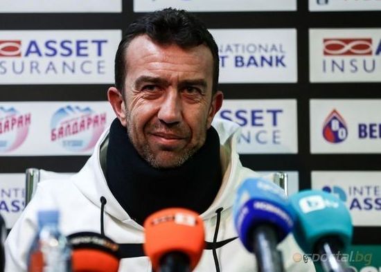 La 47 de ani, Georgi Petkov a fost integralist în derby-ul orașului Sofia, Slavia - ȚSKA! În 1999 era titular în naționala Bulgariei_11