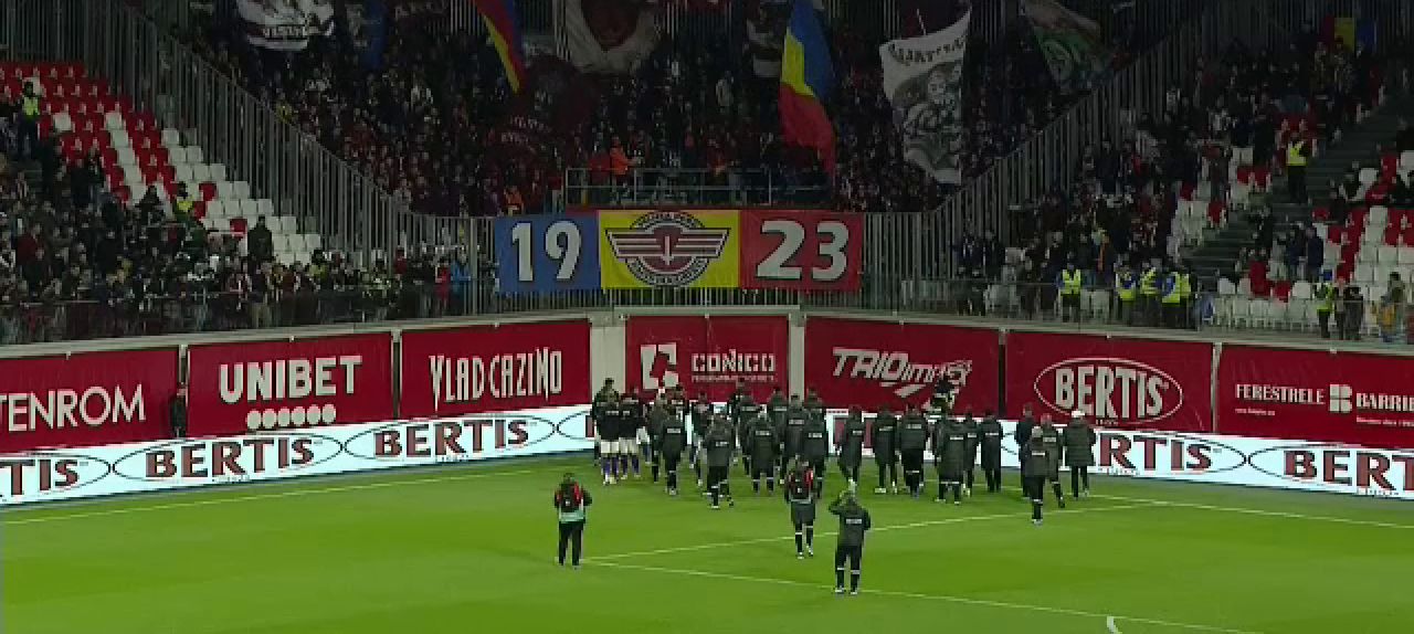 Motivul pentru care Sepsi - Rapid a fost întârziat cu cinci minute. Ce au făcut jucătorii lui Mutu_7