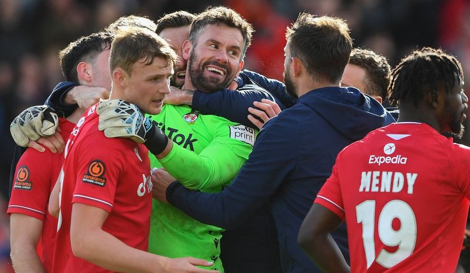C&acirc;t s-a terminat derby-ul nebun de promovare Wrexham - Notts County, echipe cu c&acirc;te 100 de puncte și 106 goluri! Penalty decisiv ratat &icirc;n 90+7