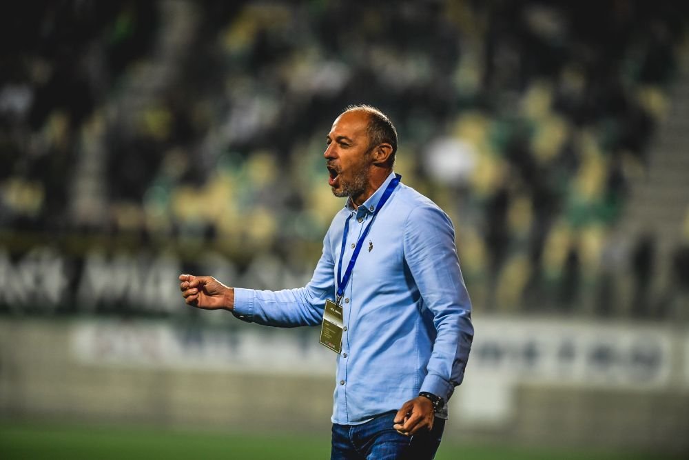 Antrenorul din Cipru de la FCSB a învins acum și liderul campionatului! Are 6 victorii în 7 meciuri_2