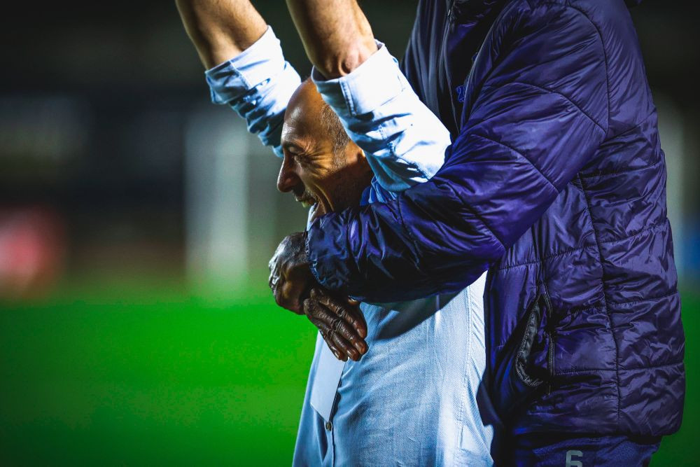 Antrenorul din Cipru de la FCSB a învins acum și liderul campionatului! Are 6 victorii în 7 meciuri_6