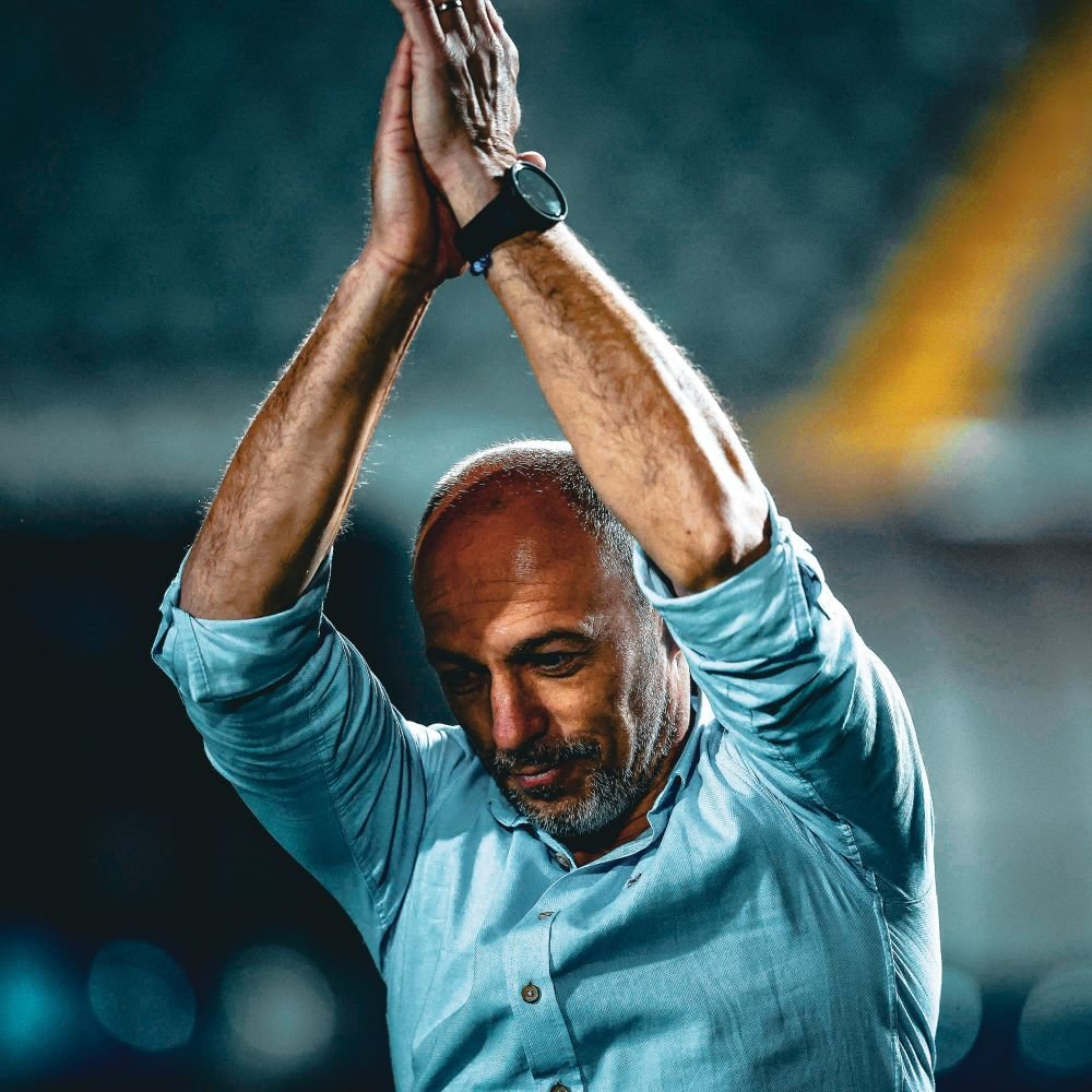 Antrenorul din Cipru de la FCSB a învins acum și liderul campionatului! Are 6 victorii în 7 meciuri_8
