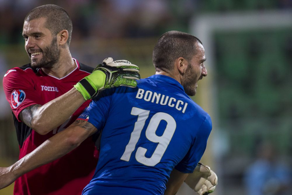 Levski Sofia, mai ceva dec&acirc;t FCSB-ul lui Gigi Becali! Comando pe banca tehnică: interimar + doi profesori universitari + un fost fotbalist din Rom&acirc;nia
