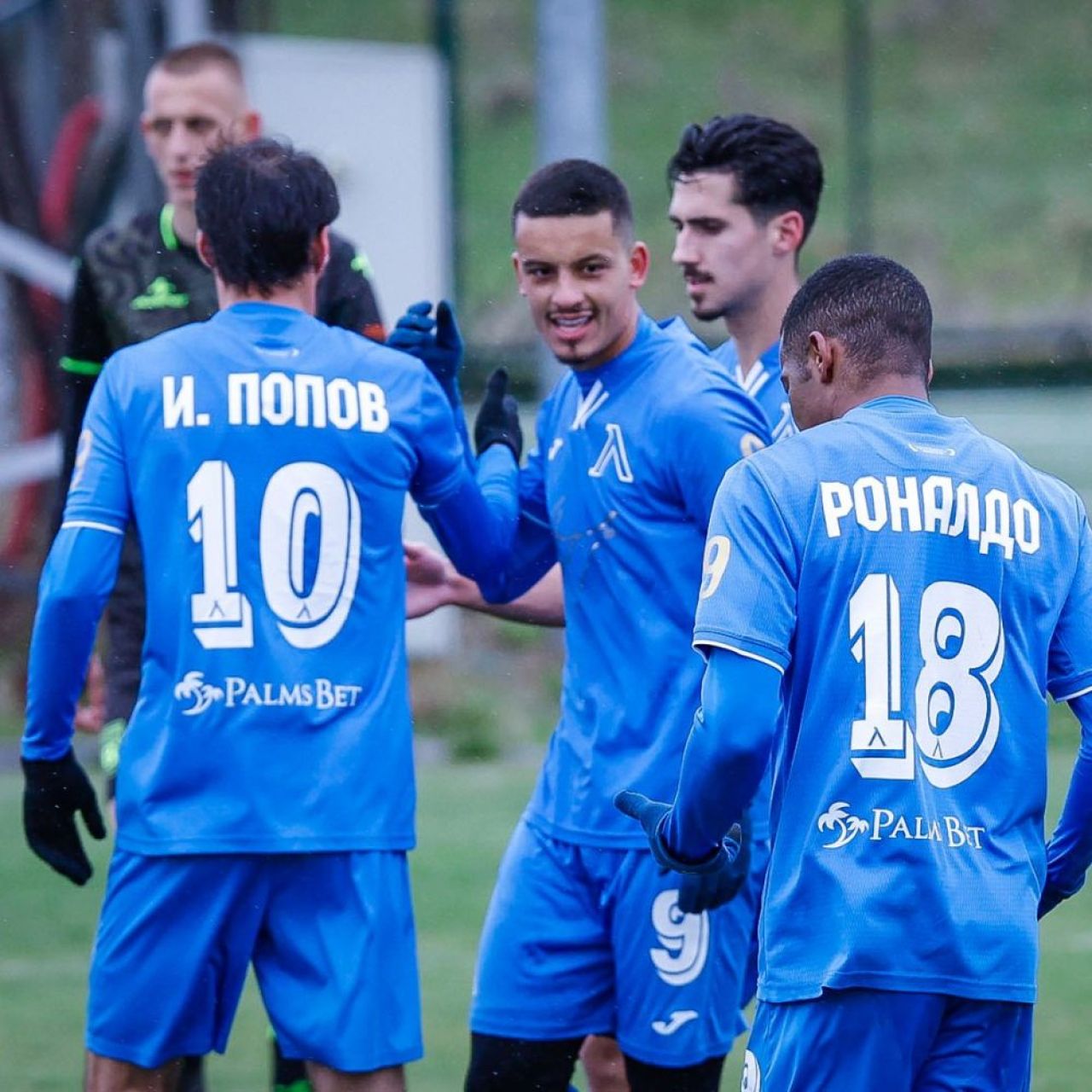 Levski Sofia, mai ceva decât FCSB-ul lui Gigi Becali! Comando pe banca tehnică: interimar + doi profesori universitari + un fost fotbalist din România_2