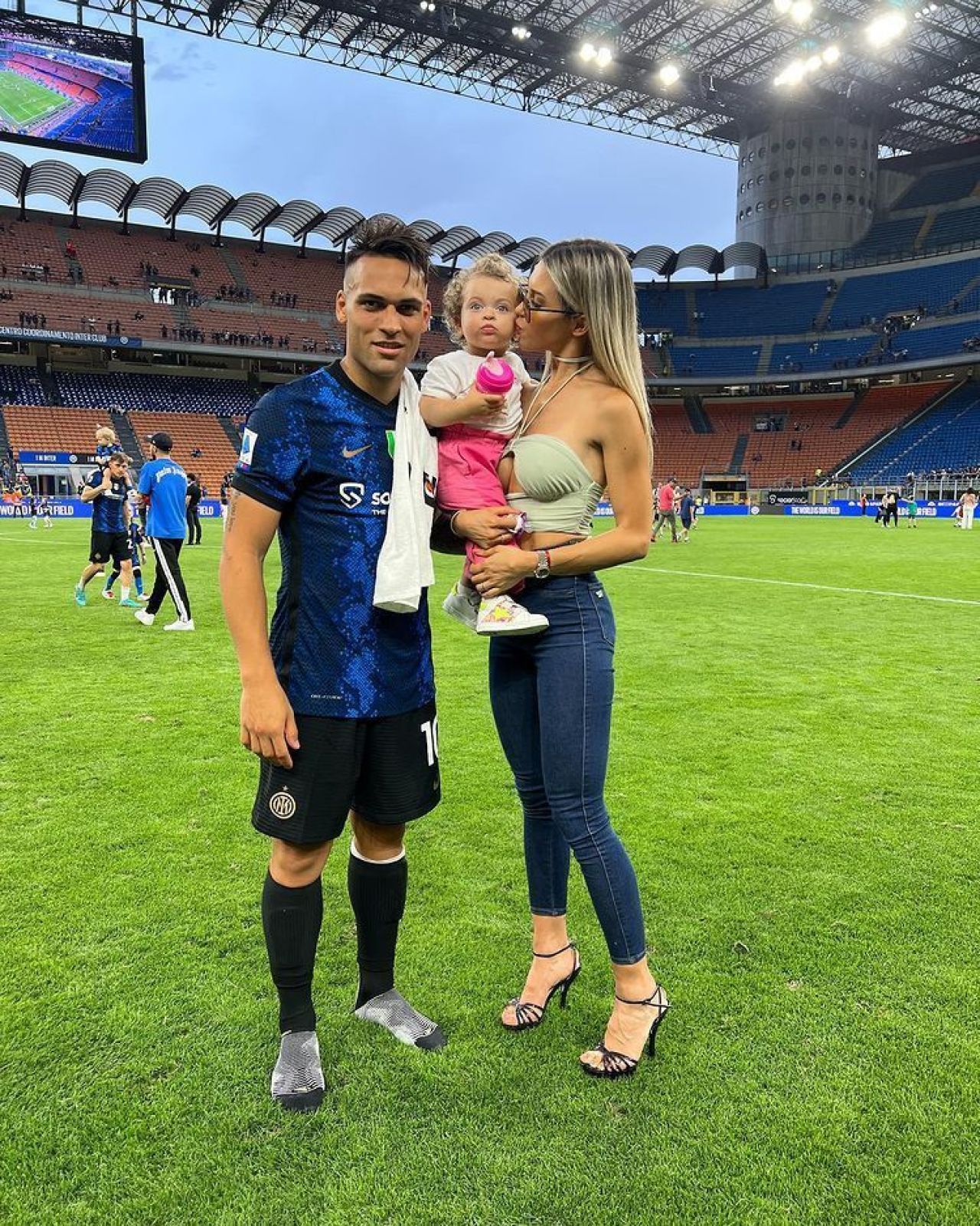 Lautaro Martinez are cea mai sexy parteneră! Cum arată Agustina în costum de baie_96