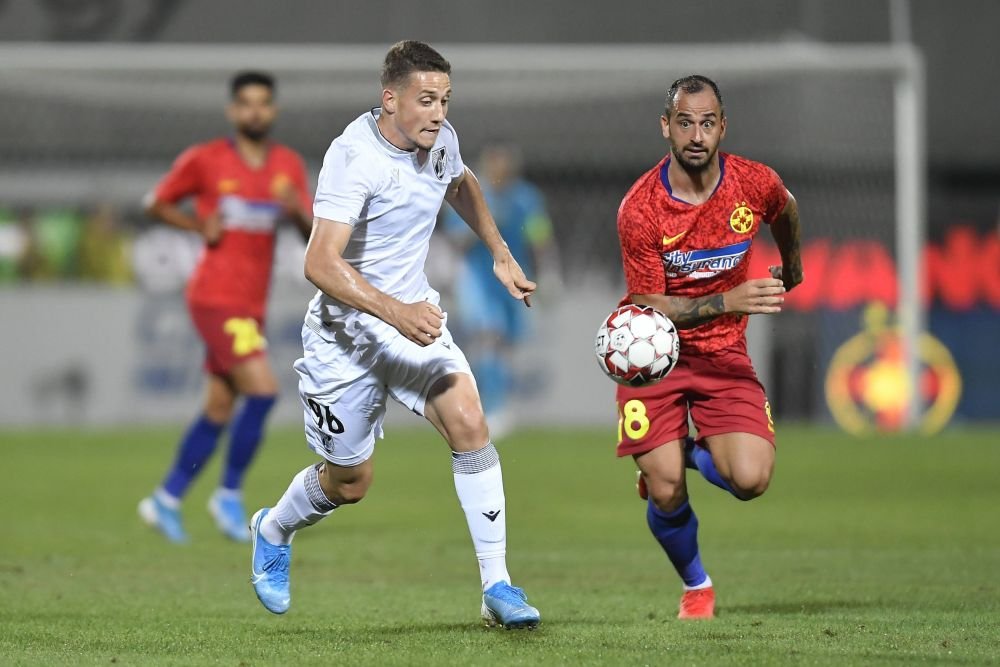 Soiledis de la FCSB a devenit un rockstar! S-a urcat pe scenă și a făcut spectacol cu o cântăreață celebră_4