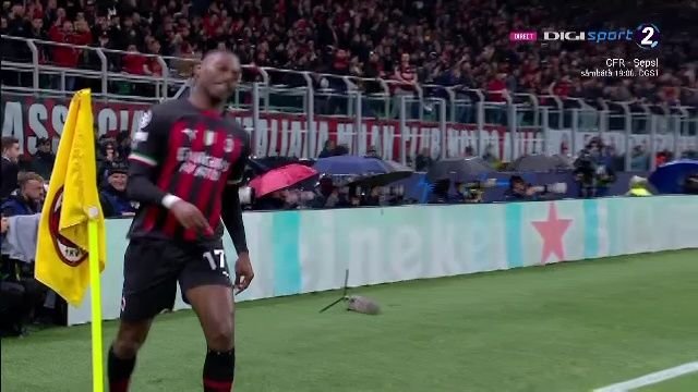 Rafa Leao a distrus fanionul, dar Istvan Kovacs l-a iertat. Spalletti nu a înțeles decizia_4