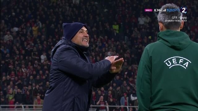 Rafa Leao a distrus fanionul, dar Istvan Kovacs l-a iertat. Spalletti nu a înțeles decizia_14