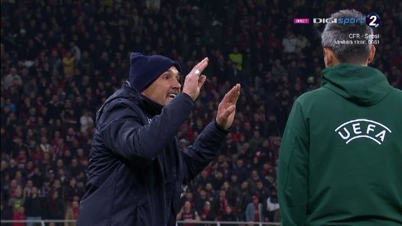 Rafa Leao a distrus fanionul, dar Istvan Kovacs l-a iertat. Spalletti nu a înțeles decizia_15