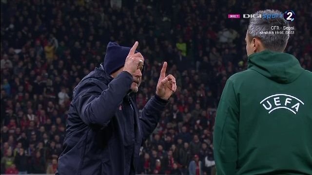 Rafa Leao a distrus fanionul, dar Istvan Kovacs l-a iertat. Spalletti nu a înțeles decizia_16