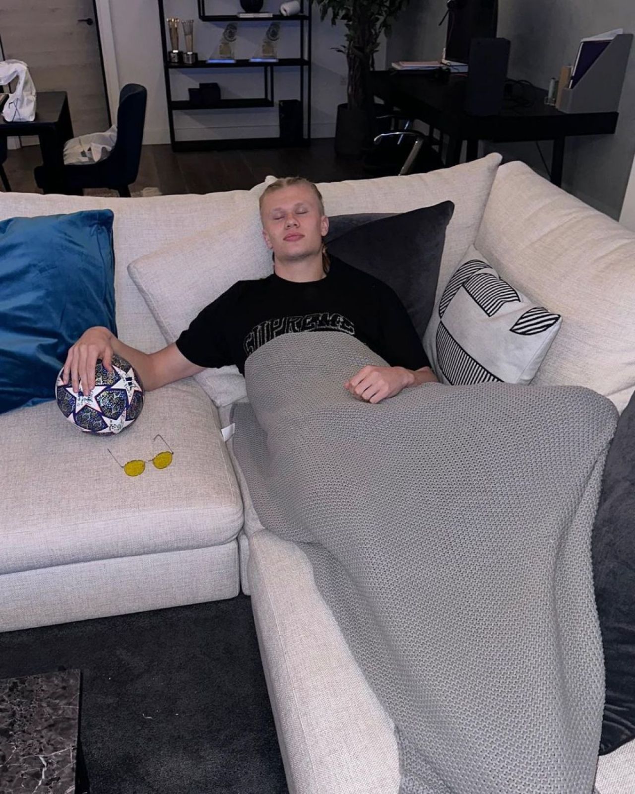Un studiu dezvăluie suma colosală pe care ar încasa-o Erling Haaland dacă și-ar face OnlyFans! Norvegianul nu ar fi însă cel mai bine plătit _4
