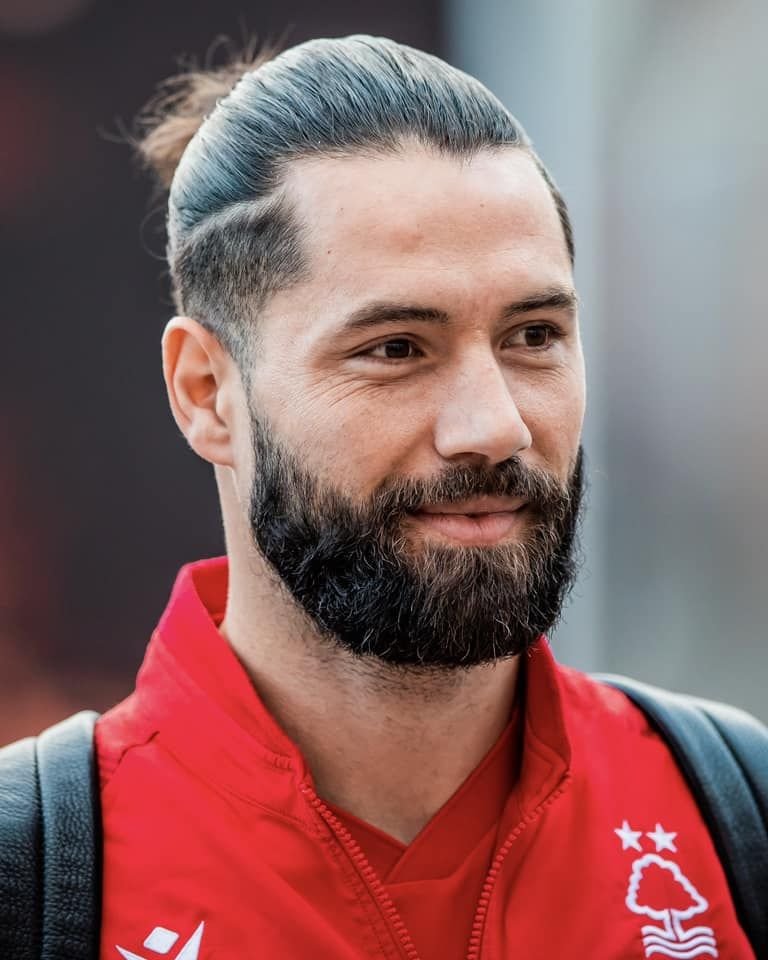 Nottingham Forest și-a concediat directorul sportiv. Patronul grec îl vrea pe omul care l-a transferat pe Ianis Hagi la Rangers_5