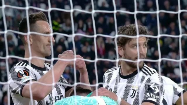 Panică la Juventus - Sporting. Lui Szczesny i s-a făcut rău și a părăsit terenul în lacrimi_8