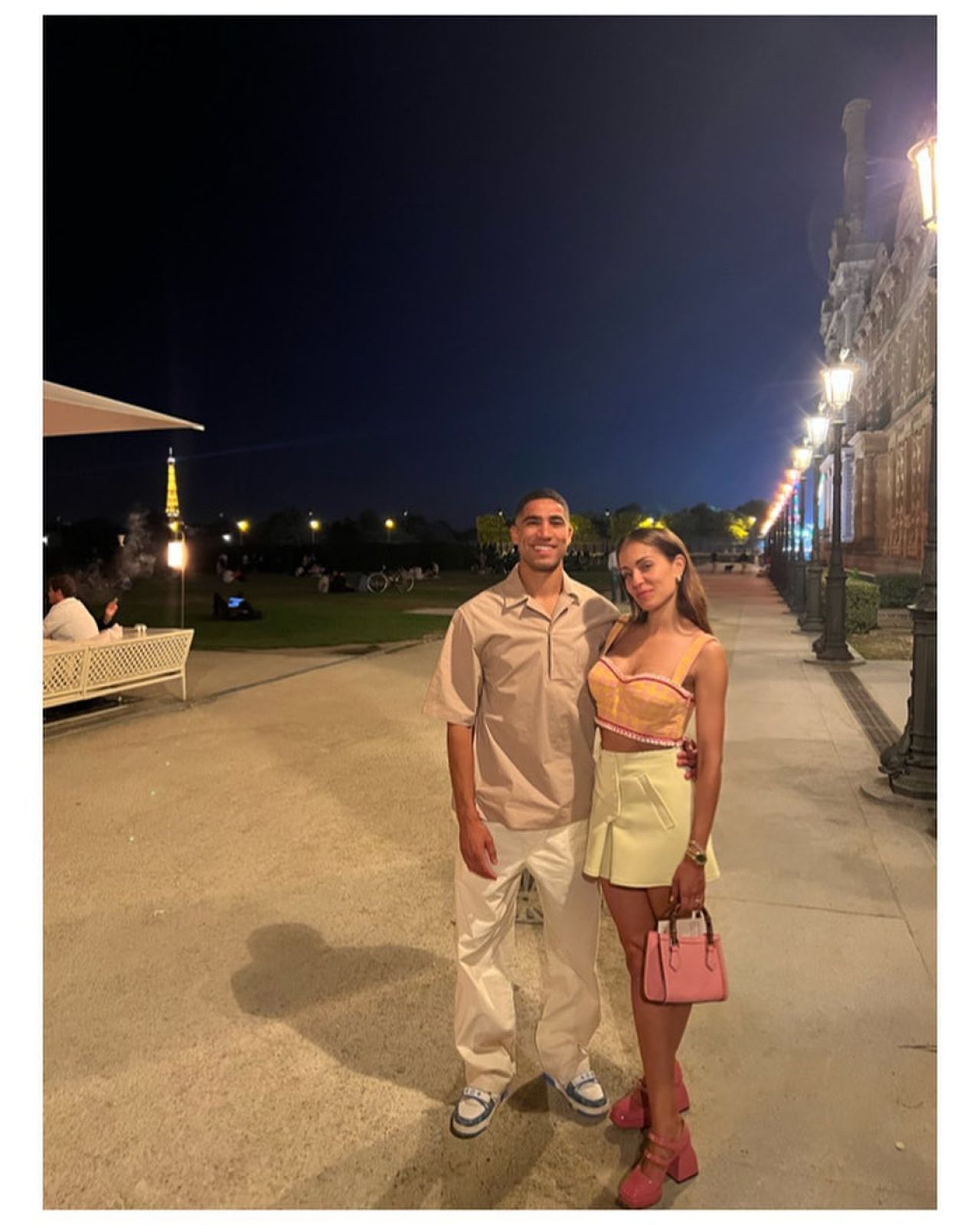 A crezut că dă lovitura după divorț și rămâne cu averea fotbalistului acuzat că ar fi violat o tânără! Șocul trăit când a aflat unde se află averea milionarului_2