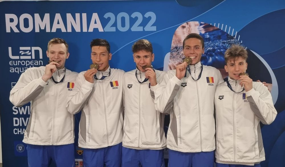 Ce face de Paște supercampionul David Popovici_17