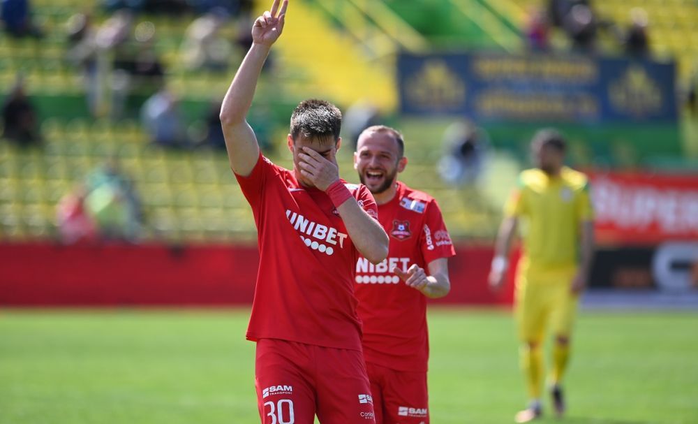 CS Mioveni - Hermannstadt 0-2. Dubla lui Daniel Paraschiv îl trimite pe Dică spre Liga 2_4