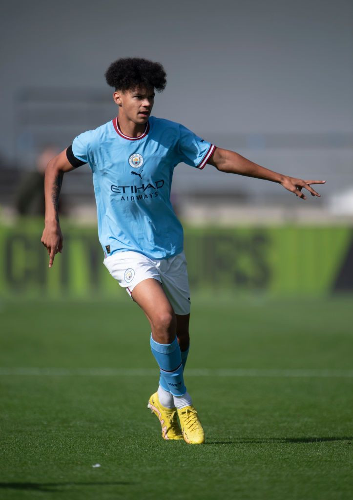 City are o adevărată 'comoară' în propria curte! Puștiul de 18 a marcat de la 40 m, la o săptămână după ce a reușit 'lovitura scorpionului'_2