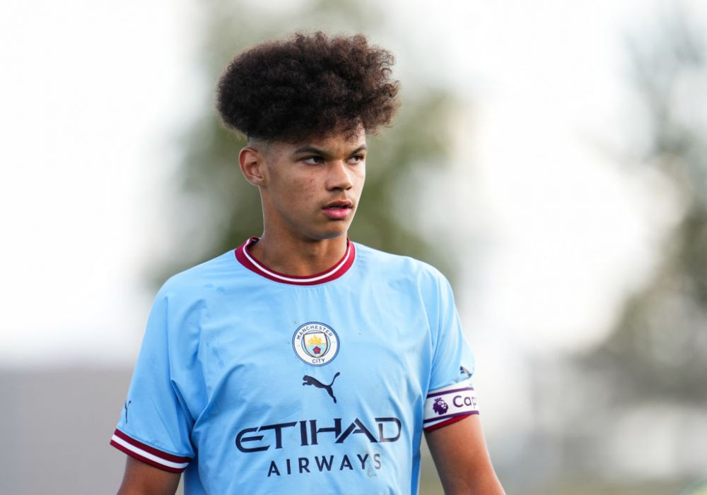 City are o adevărată 'comoară' în propria curte! Puștiul de 18 a marcat de la 40 m, la o săptămână după ce a reușit 'lovitura scorpionului'_3