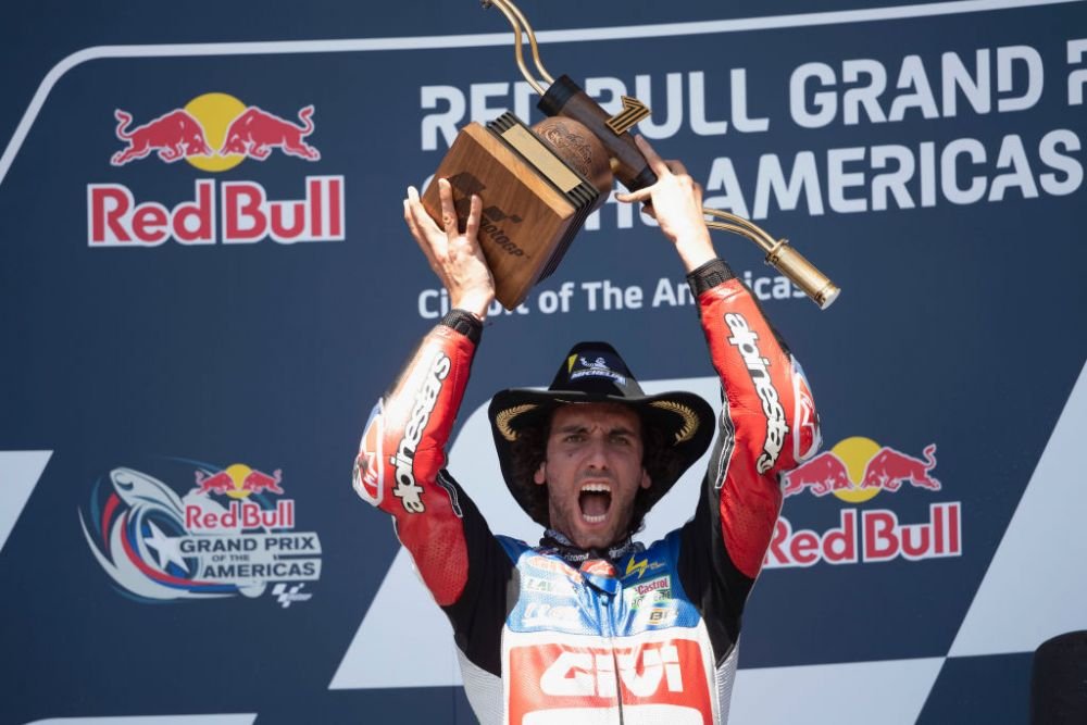 Alex Rins a c&acirc;ştigat cursa de MotoGP din SUA. Bagnaia a abandonat