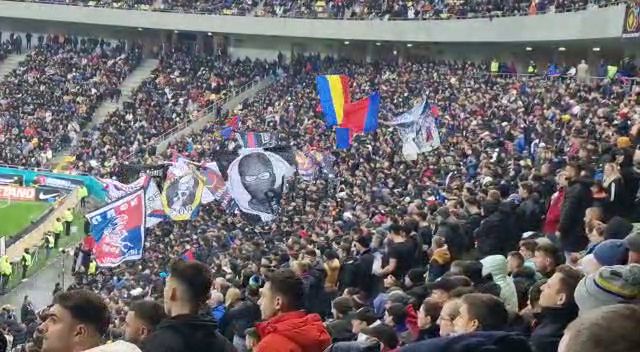Atmosferă superbă la FCSB - Farul! Duel încins pe Arena Națională_2