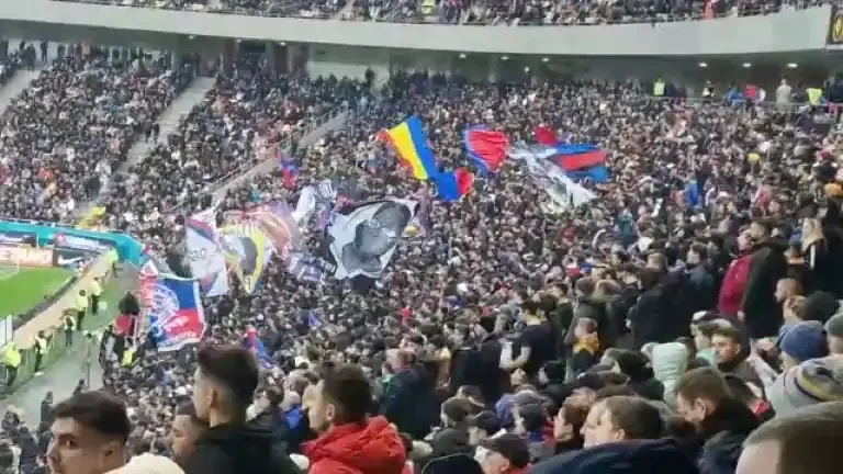 Atmosferă superbă la FCSB - Farul! Duel încins pe Arena Națională