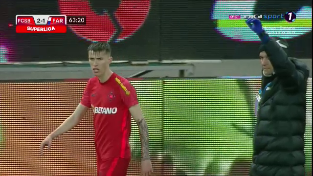 Tavi Popescu, schimbare totală de look! „Perla” FCSB-ului și-a etalat tatuajul în meciul cu Farul Constanța_5