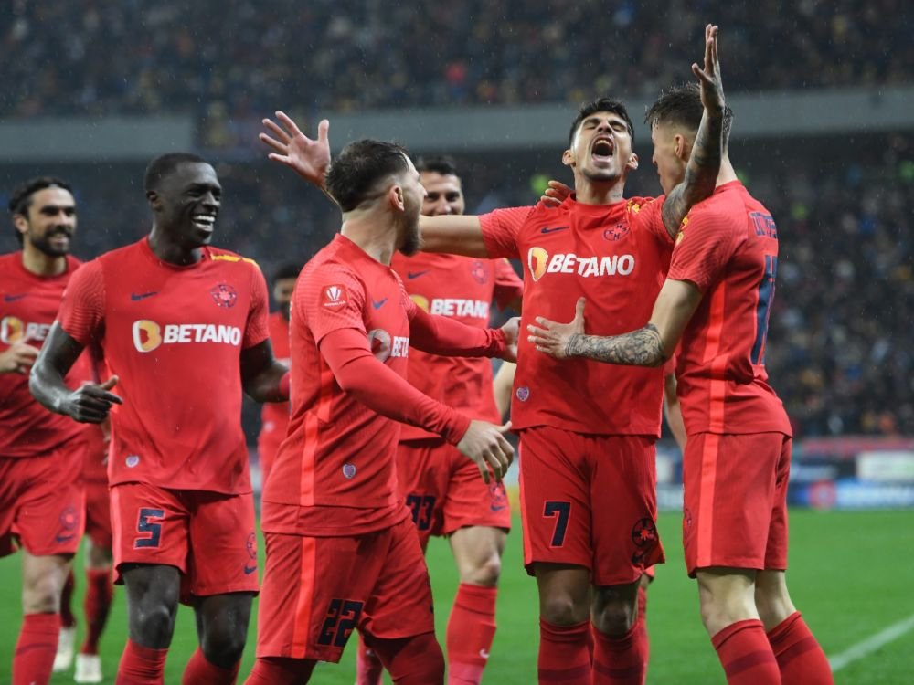 FCSB - Farul Constanța 2-1 | Hagi rămâne lider, dar „bijuteria” lui Florinel Coman relansează lupta la titlu!_28