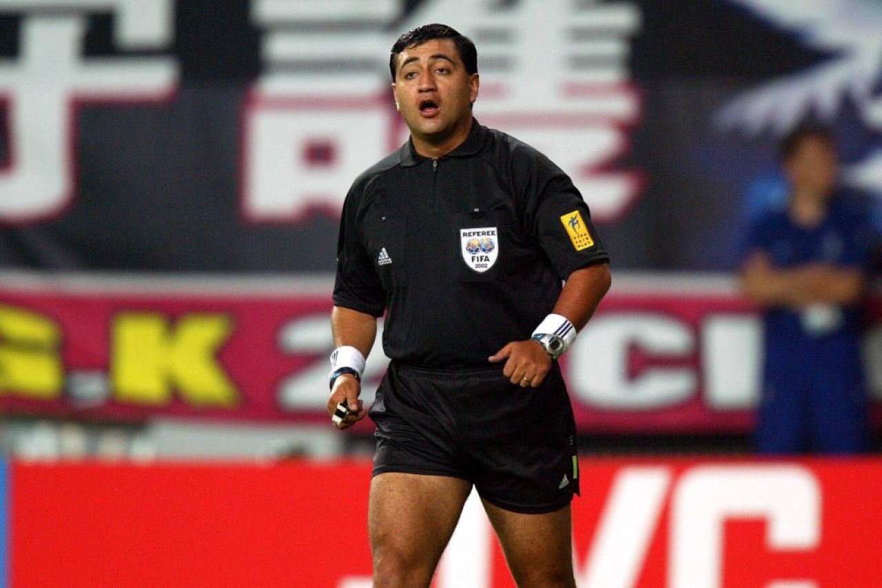 Ce s-a ales de arbitrul „bandit” care a distrus Italia în 2002 și apoi a fost prins cu heroină pe aeroport la New York_10