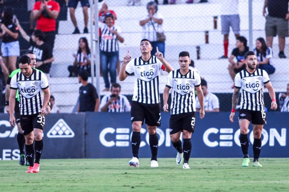 Oscar Cardozo este de neoprit la 40 de ani! Atacantul a marcat de 8 ori în ultimele 4 etape și este golgheterul din prima ligă_6