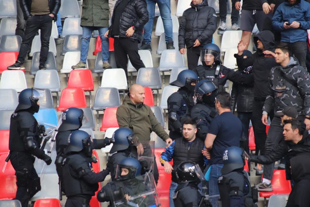 Coregrafie splendidă oferită de galeria CSA Steaua! _13