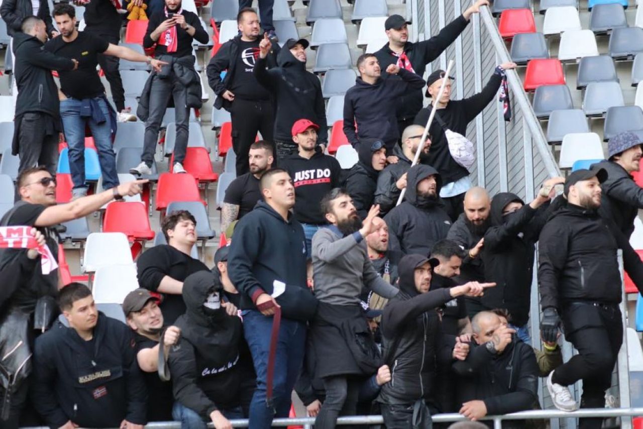 Coregrafie splendidă oferită de galeria CSA Steaua! _17