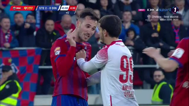 S-au încins spiritele în Steaua - Dinamo! Chuncukov s-a luat la harță cu jucătorii adverși_11