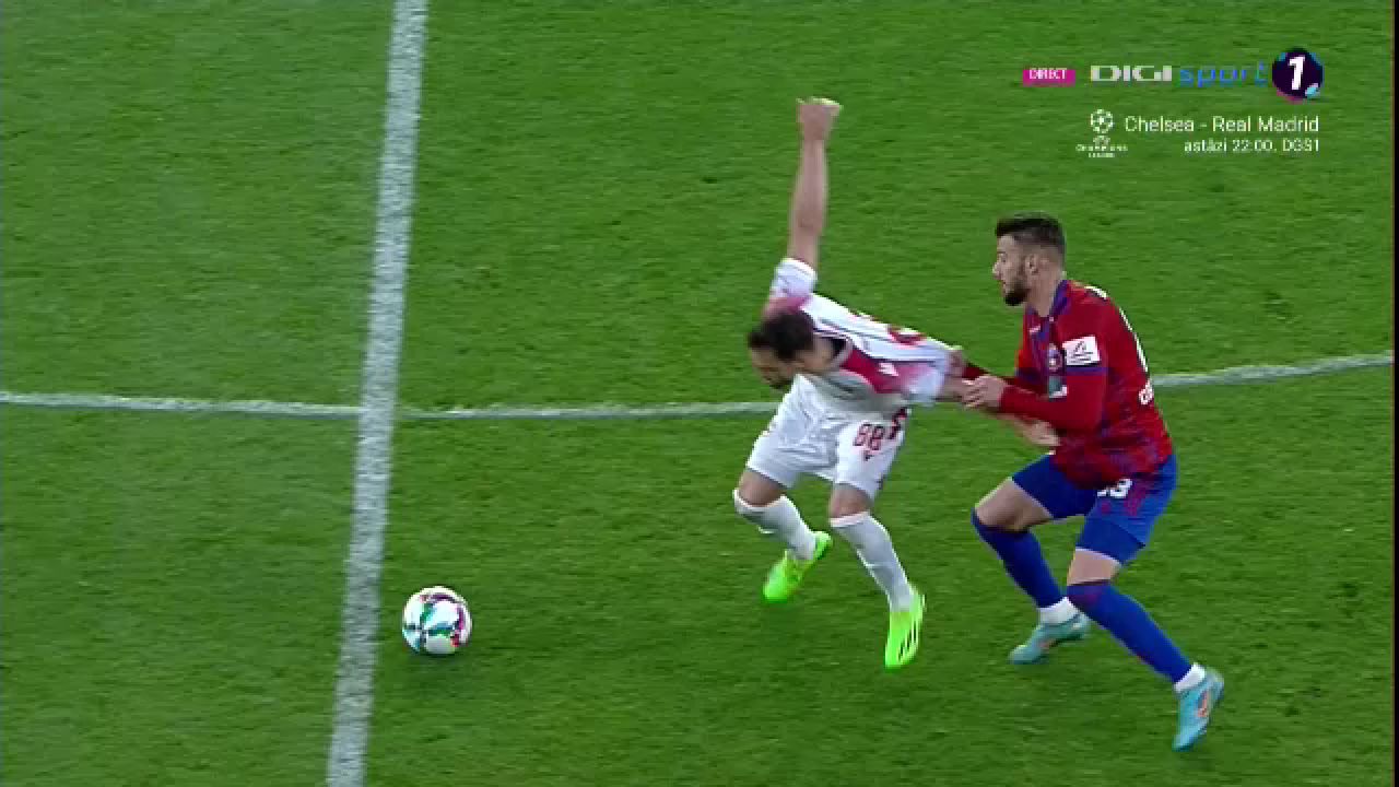 S-au încins spiritele în Steaua - Dinamo! Chuncukov s-a luat la harță cu jucătorii adverși_15