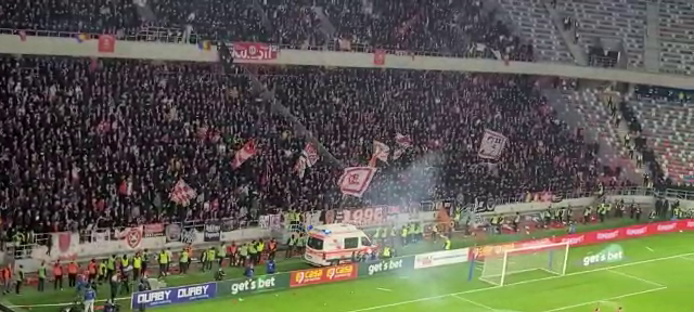 Panică în tribunele stadionului din Ghencea! Ambulanța, chemată să intervină de urgență_7