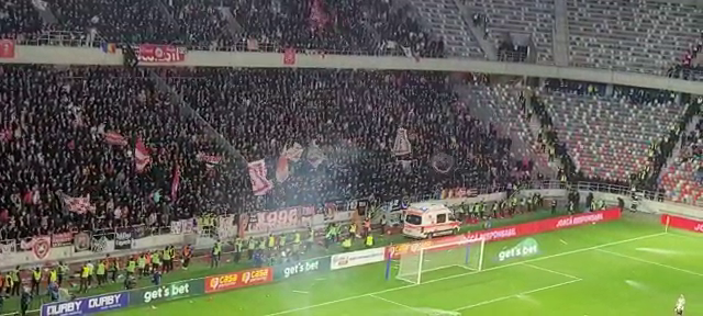 Panică în tribunele stadionului din Ghencea! Ambulanța, chemată să intervină de urgență_12