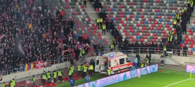 Panică în tribunele stadionului din Ghencea! Ambulanța, chemată să intervină de urgență_16