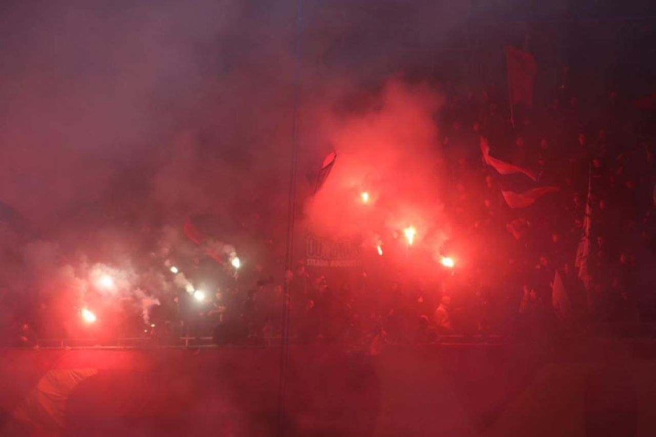 Jandarmeria a tăiat în carne vie după incidentele de la Steaua - Dinamo! Fani interziși pe stadion + amendă pentru CSA Steaua_13