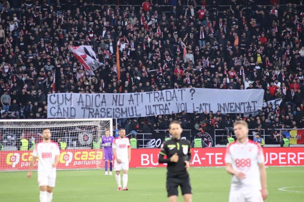 Răducioiu șterge pe jos cu Dinamo _5
