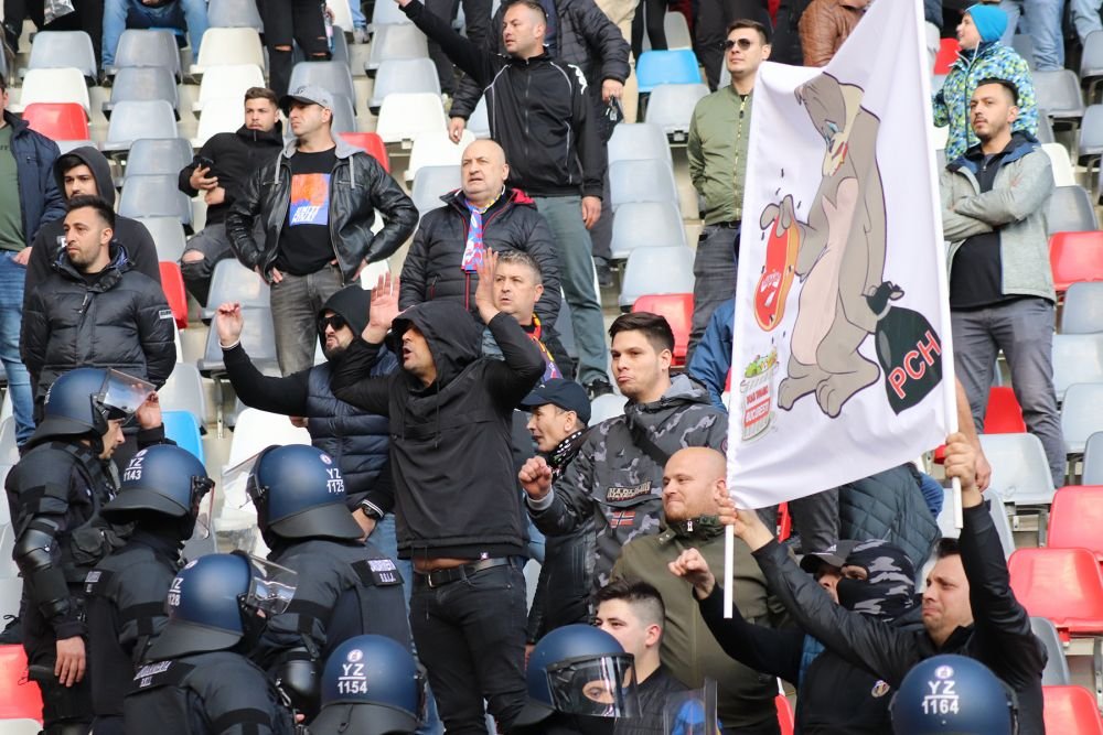 Duel colosal între galerii la Steaua - Dinamo! Sute de bannere, coregrafii, torțe și spectacol în tribune_7